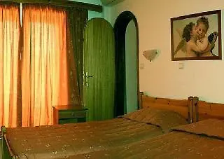 Hotel Anthoula 2*